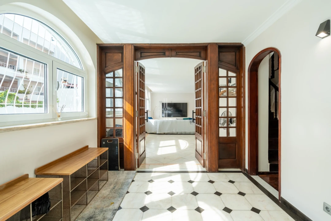 Apartamento T6 para Venda em Costa da Caparica Foto 11