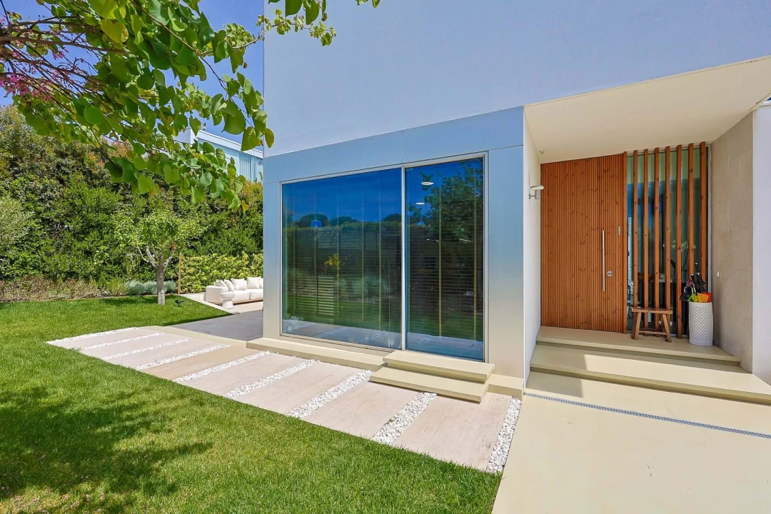 Moradia T4 para Venda em Carnaxide e Queijas Foto 54