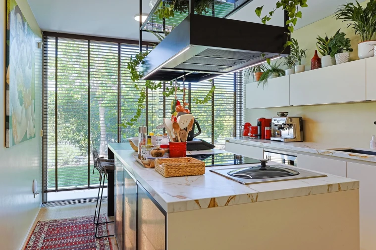 Moradia T4 para Venda em Carnaxide e Queijas Foto 11