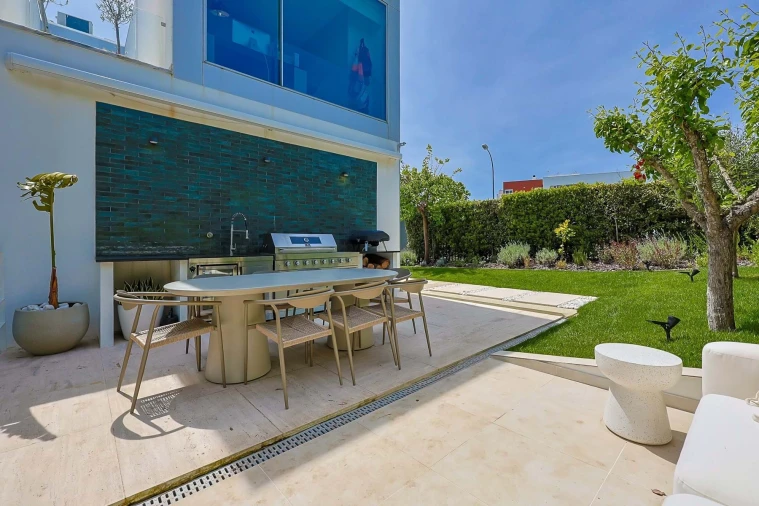 Moradia T4 para Venda em Carnaxide e Queijas Foto 63