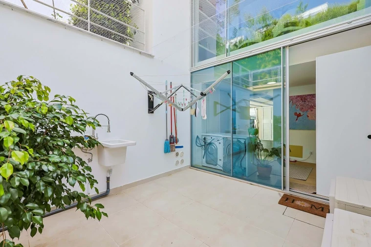 Moradia T4 para Venda em Carnaxide e Queijas Foto 51