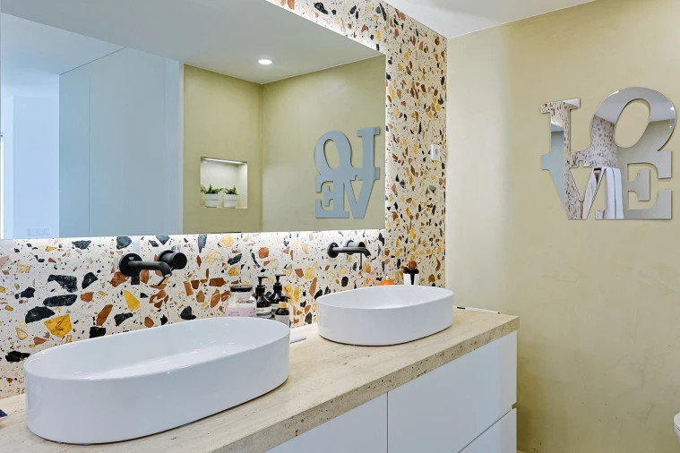 Moradia T4 para Venda em Carnaxide e Queijas Foto 30