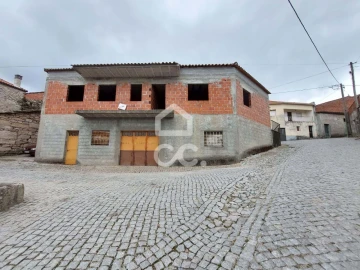 Moradia T2 para Venda em Ardãos e Bobadela