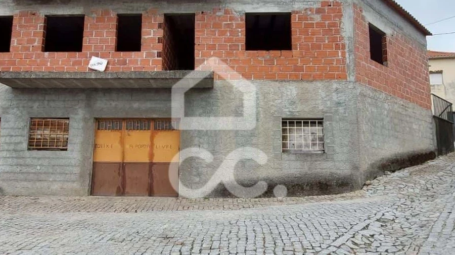 Moradia T2 para Venda em Ardãos e Bobadela