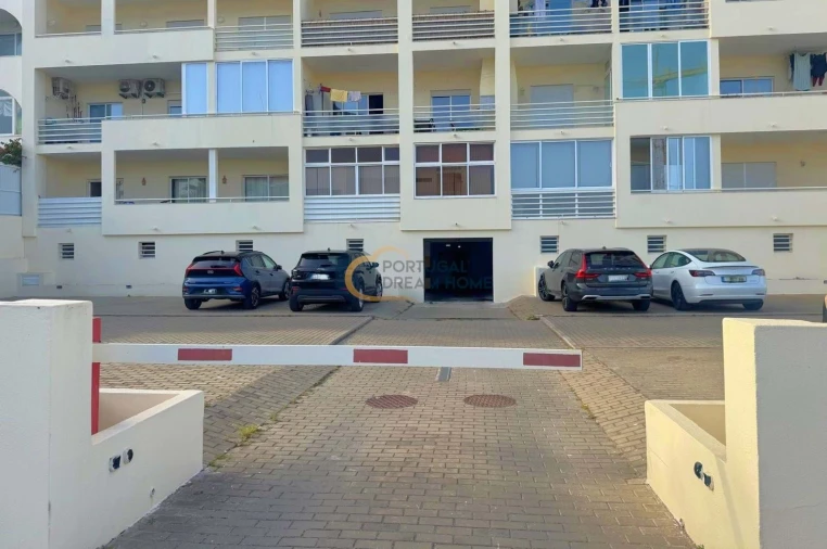 Garagem para Venda em Albufeira e Olhos de Água Foto 3