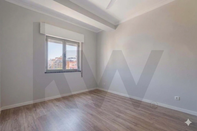 Apartamento T2 para Venda em Portimão Foto 10