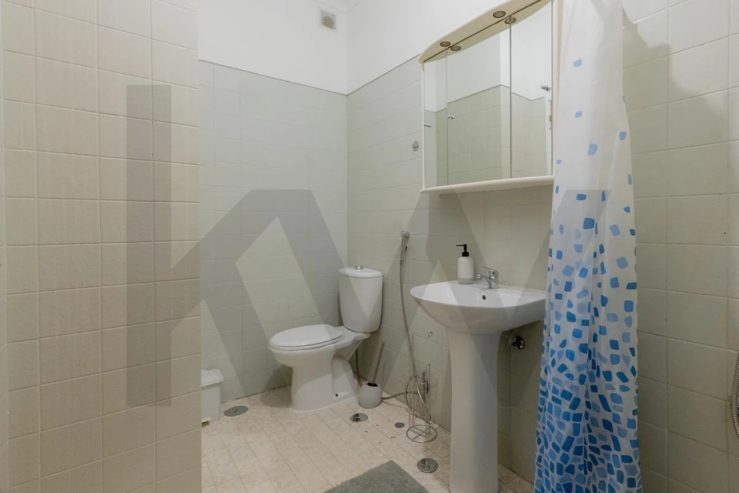Apartamento T2 para Venda em Portimão Foto 8
