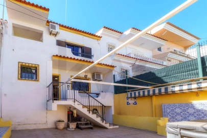 Moradia T3 para Arrendamento férias em Montenegro