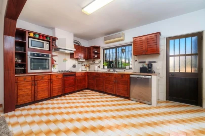 Moradia T3 para Arrendamento férias em Montenegro