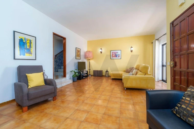 Moradia T3 para Arrendamento férias em Montenegro Foto 5