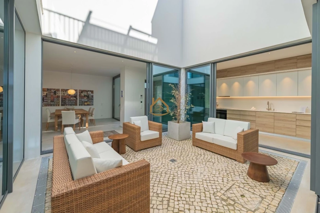 Moradia T3 para Venda em Lagos (São Sebastião e Santa Maria) Foto 11