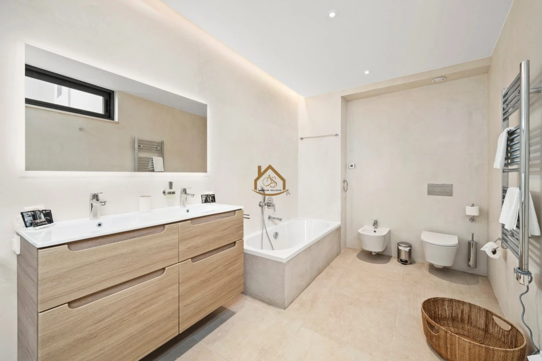 Moradia T3 para Venda em Lagos (São Sebastião e Santa Maria) Foto 21