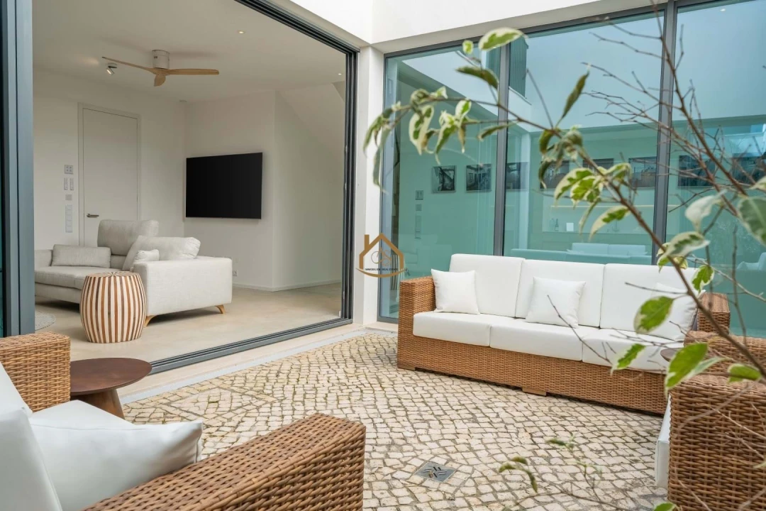 Moradia T3 para Venda em Lagos (São Sebastião e Santa Maria) Foto 14