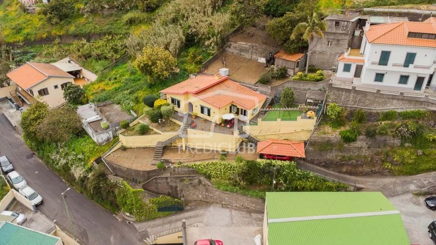 Moradia T2 para Venda em Santo Antonio Foto 2