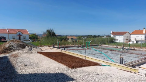 Moradia T2 para Venda em Caldas da Rainha - Santo Onofre e Serra do Bouro