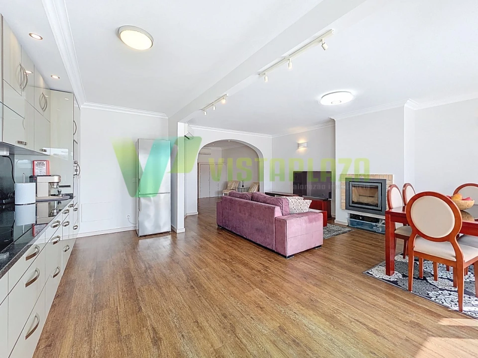 Apartamento T2 para Venda em Portimão Foto 6