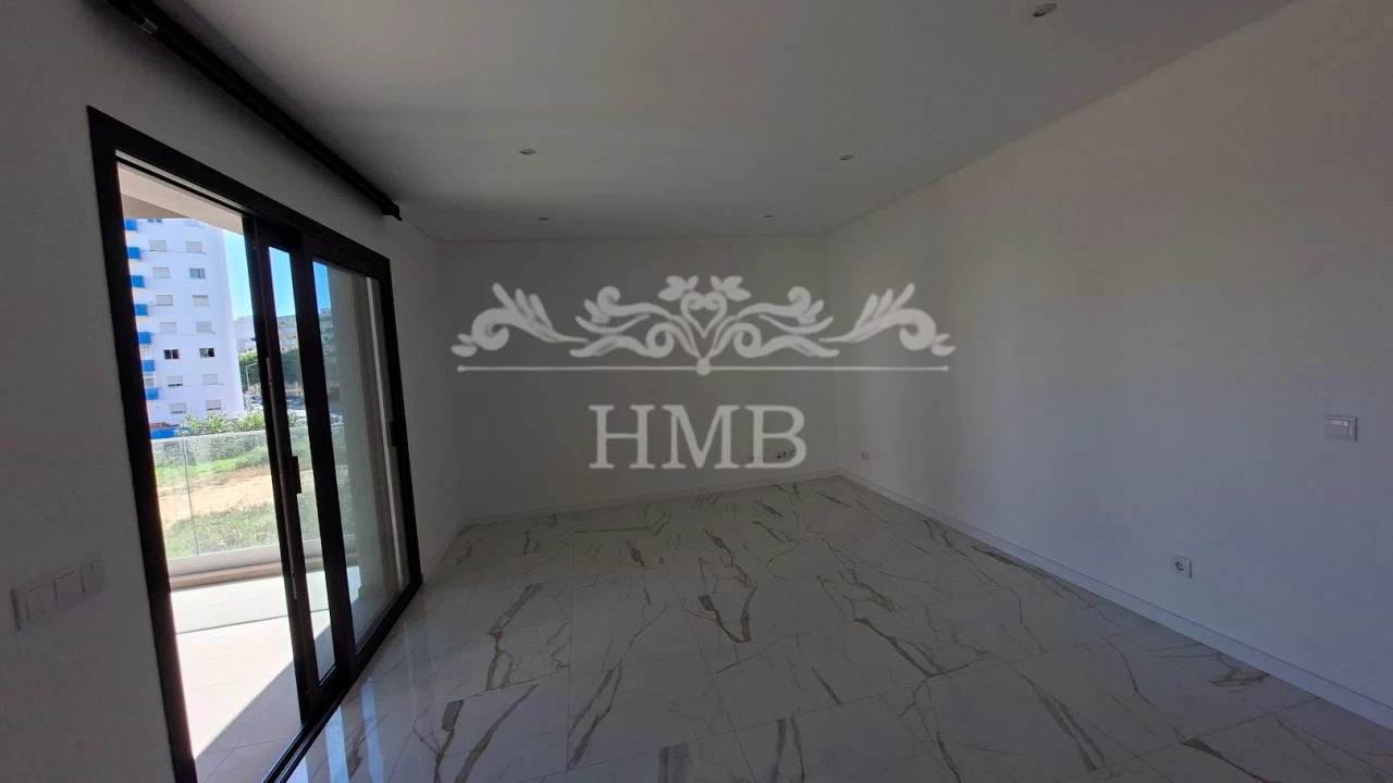 Apartamento T2 para Venda em Portimão Foto 2