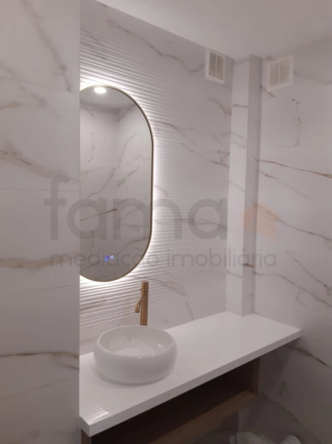 Apartamento T2 para Venda em Venteira