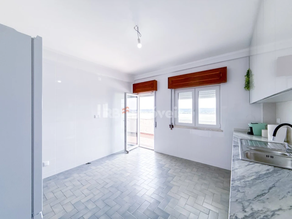 Apartamento T3 para Venda em Abrantes (São Vicente e São João) e Alferrarede Foto 41