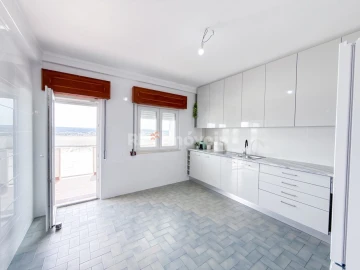 Apartamento T3 para Venda em Abrantes (São Vicente e São João) e Alferrarede