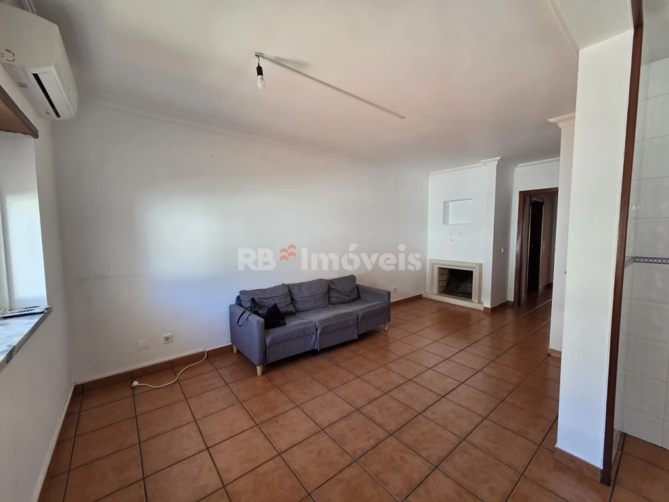 Apartamento T1 para Arrendamento em Nossa Sra de Fatima Foto 12