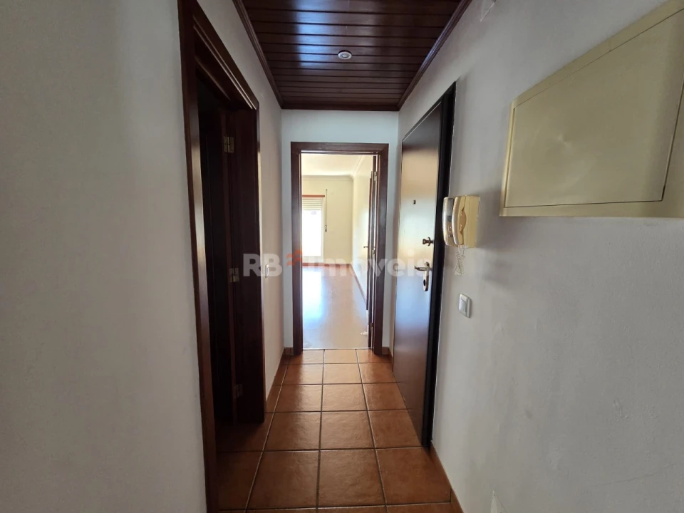 Apartamento T1 para Arrendamento em Nossa Sra de Fatima Foto 5