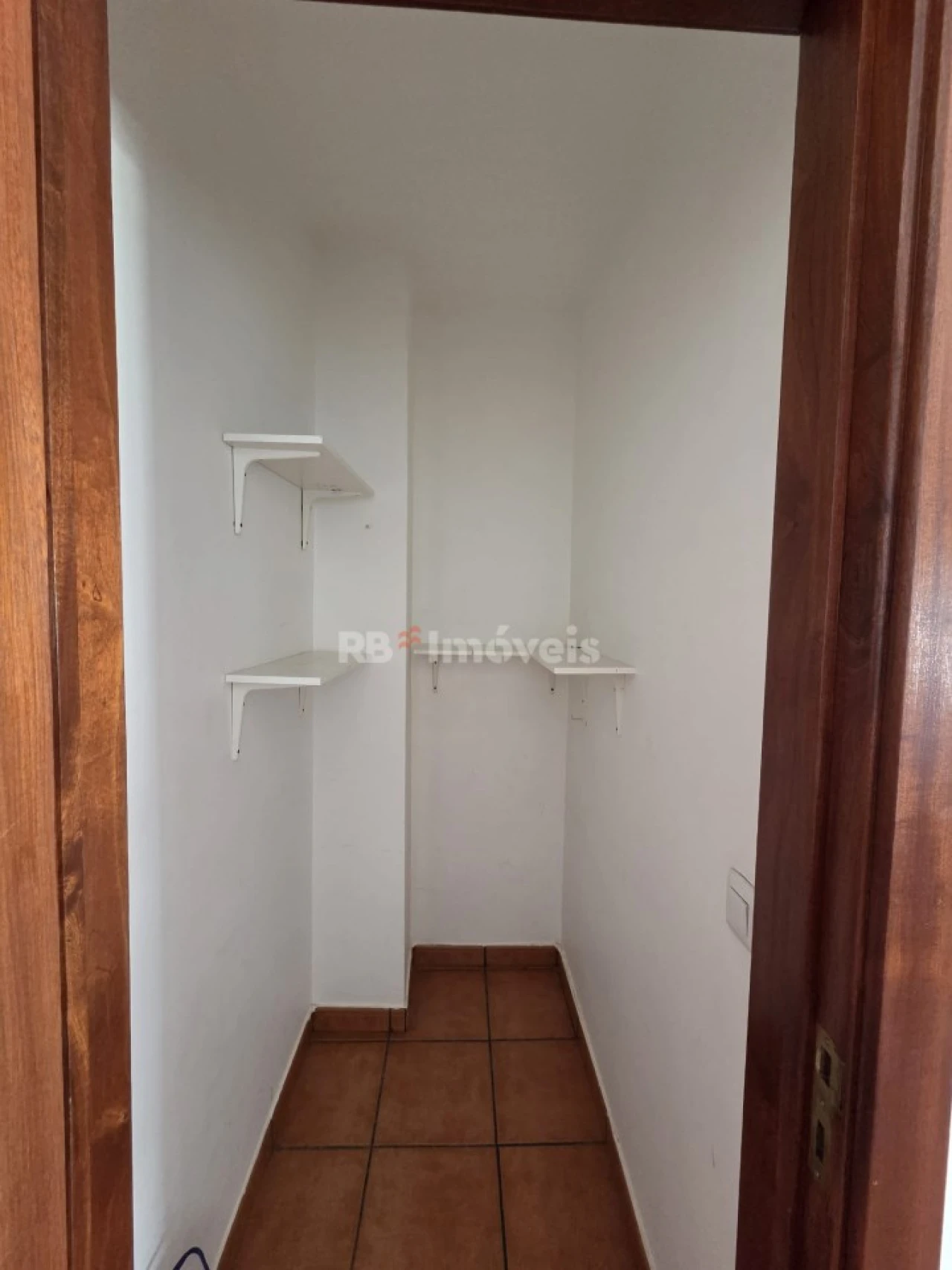Apartamento T1 para Arrendamento em Nossa Sra de Fatima Foto 9