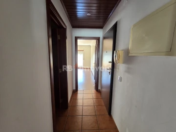 Apartamento T1 para Arrendamento em Nossa Sra de Fatima