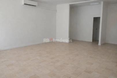 Loja para Venda em Torres Novas (São Pedro), Lapas e Ribeira Branca