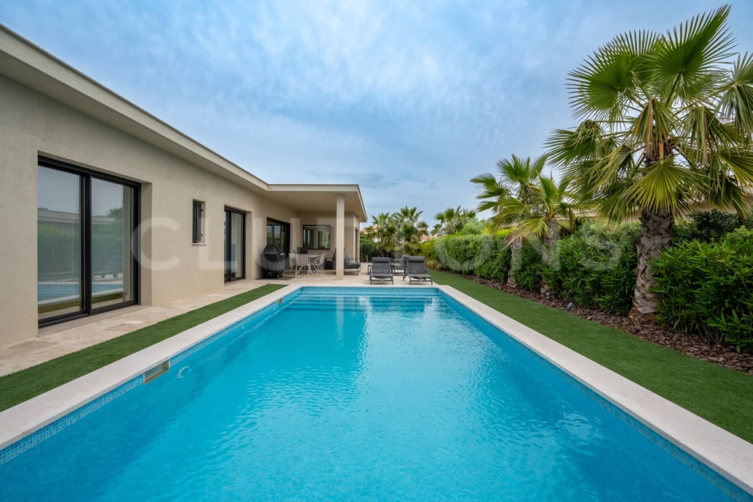 Moradia T3 para Venda em Montenegro Foto 8