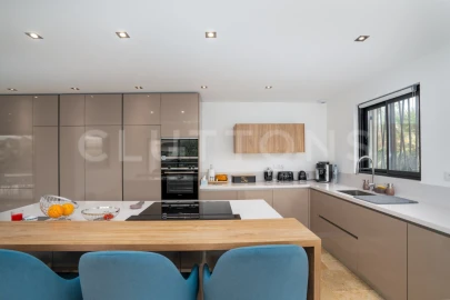 Moradia T3 para Venda em Montenegro