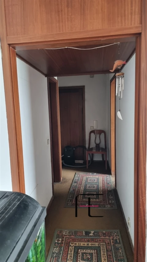 Apartamento T5 para Venda em Ramalde