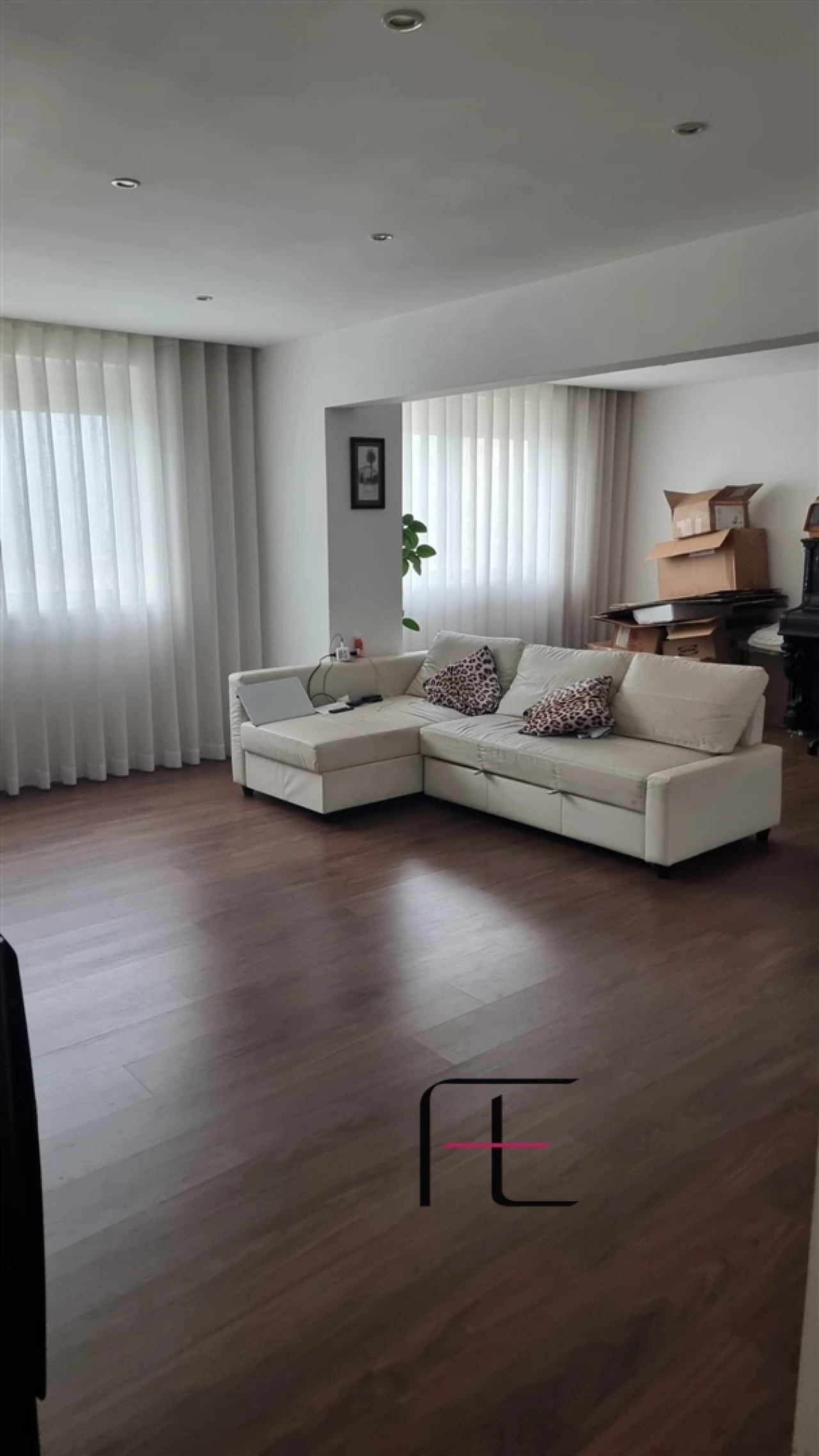 Apartamento T5 para Venda em Ramalde Foto 3