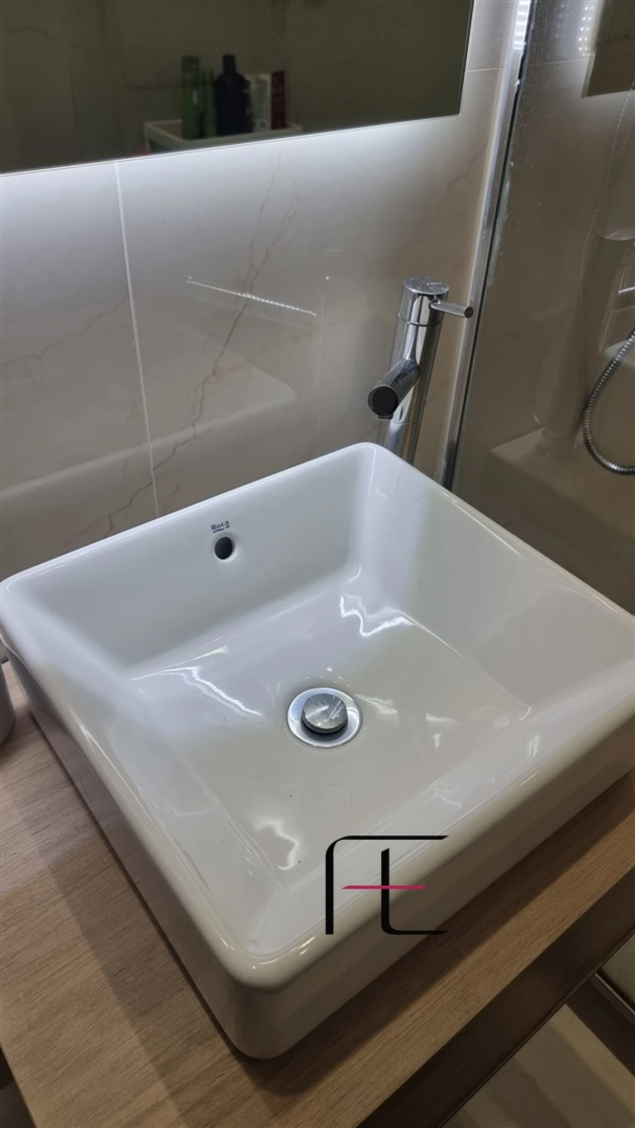 Apartamento T5 para Venda em Ramalde Foto 6
