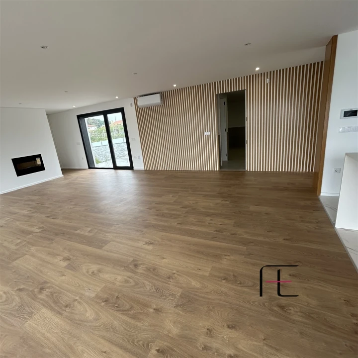 Moradia T3 para Venda em Merelim (São Paio), Panoias e Parada de Tibães Foto 9