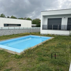 Moradia T3 para Venda em Merelim (São Paio), Panoias e Parada de Tibães