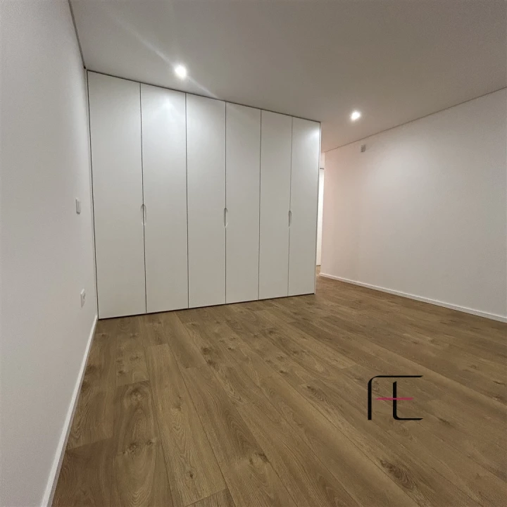 Moradia T3 para Venda em Merelim (São Paio), Panoias e Parada de Tibães Foto 7