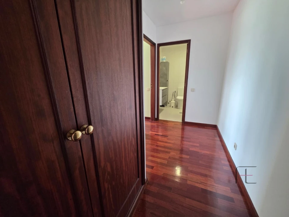 Apartamento T2 para Arrendamento em Rio Tinto Foto 8