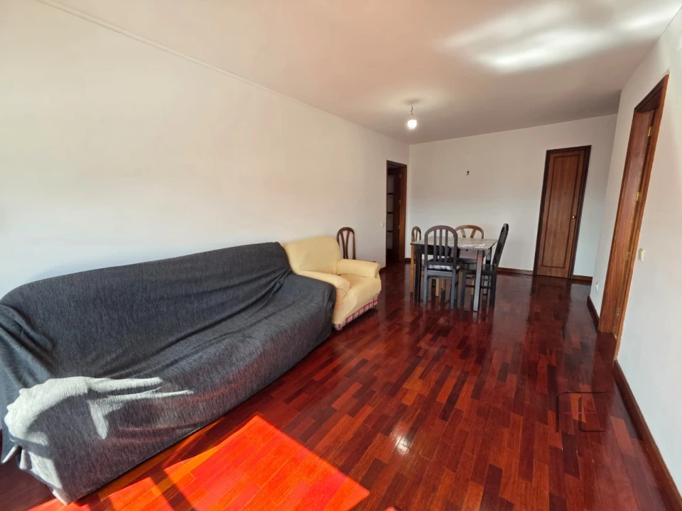 Apartamento T2 para Arrendamento em Rio Tinto Foto 7