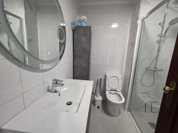 Apartamento T2 para Arrendamento em Rio Tinto Foto 17