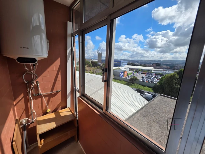 Apartamento T2 para Arrendamento em Rio Tinto Foto 5