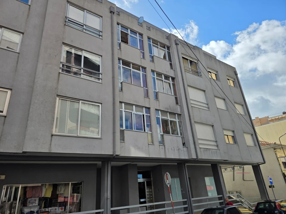 Apartamento T2 para Arrendamento em Rio Tinto Foto 1