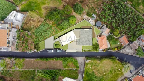 Terreno para Venda em Canhas