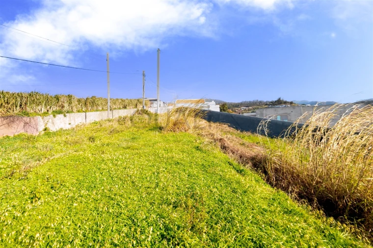 Terreno para Venda em Canhas Foto 2