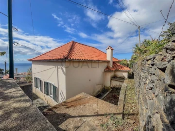 Moradia T3 para Venda em Imaculado Coração de Maria