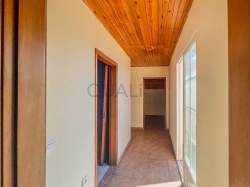 Moradia T3 para Venda em Imaculado Coração de Maria