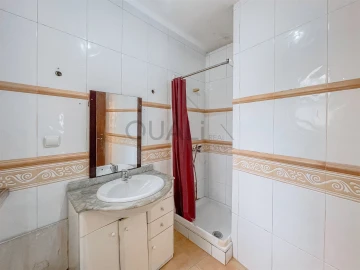 Moradia T3 para Venda em Imaculado Coração de Maria