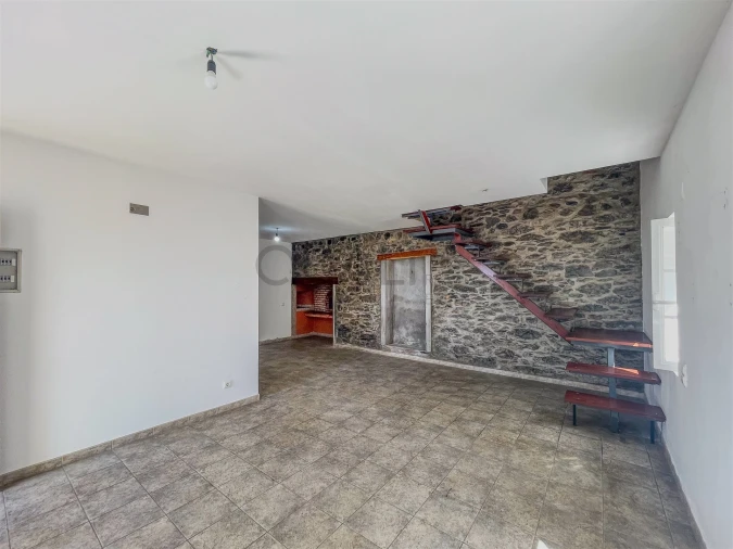 Moradia T3 para Venda em Imaculado Coração de Maria Foto 9