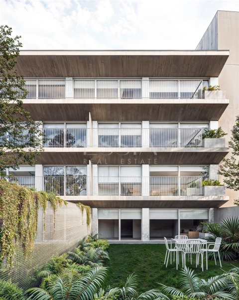 Apartamento T3 para Venda em Lordelo do Ouro e Massarelos