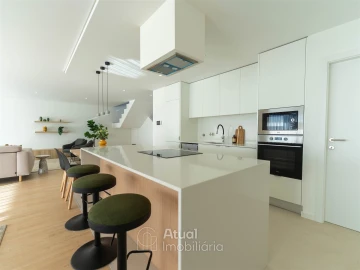 Moradia T3 para Venda em Caldas de Vizela (São Miguel e São João)